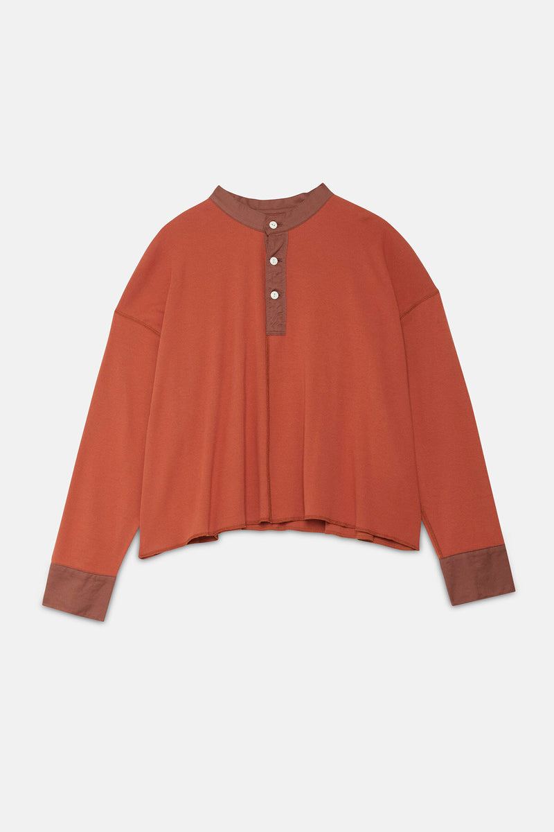 Blusa con colletto rotondo e bottoni