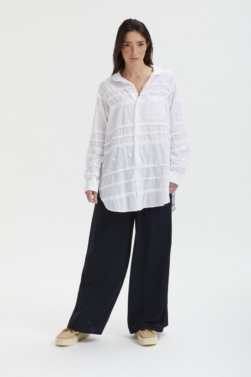 Long shirt with embroidery