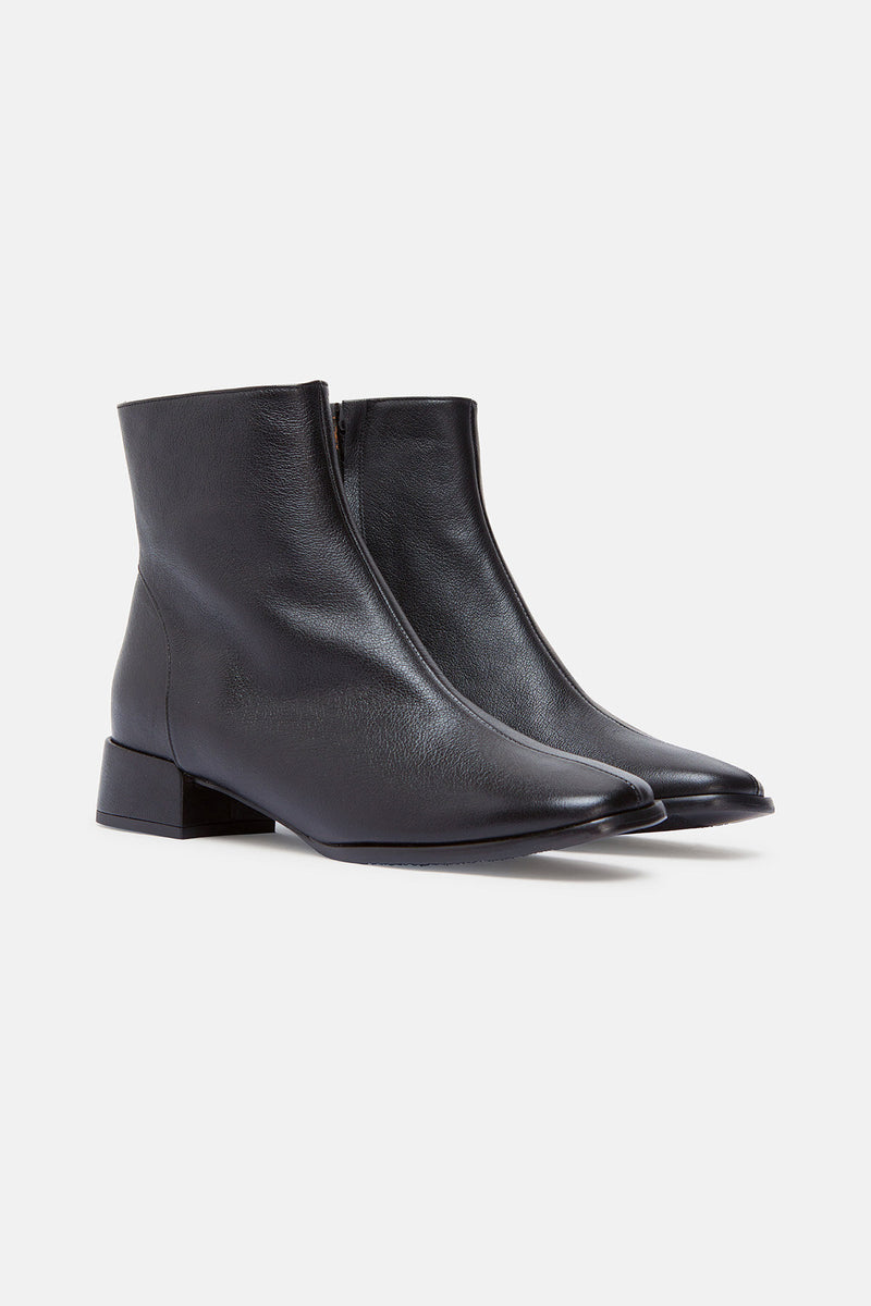 Bieldo Negro Ankle Boots