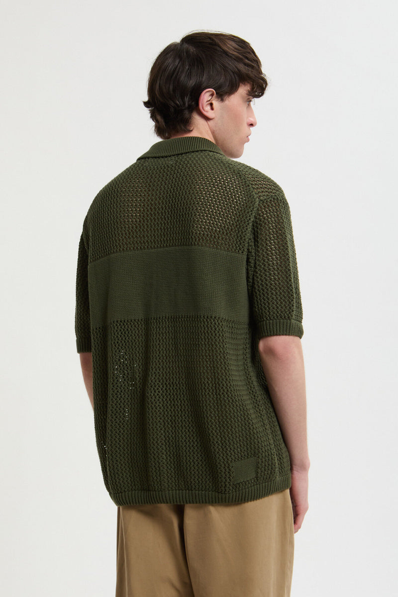 Maglia verde in maglia traforata