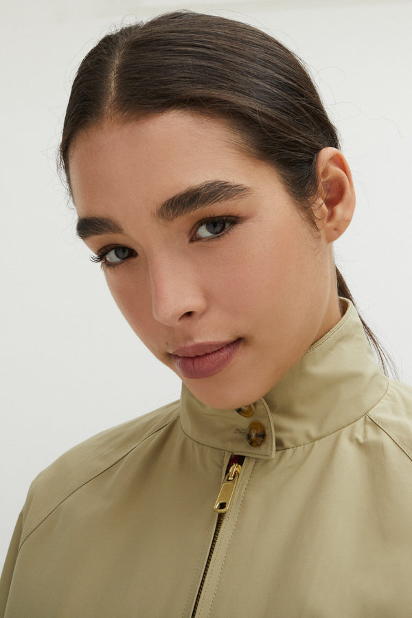 G9 Woman Cropped