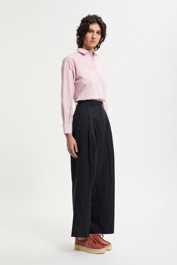 Pantaloni tapered ampi