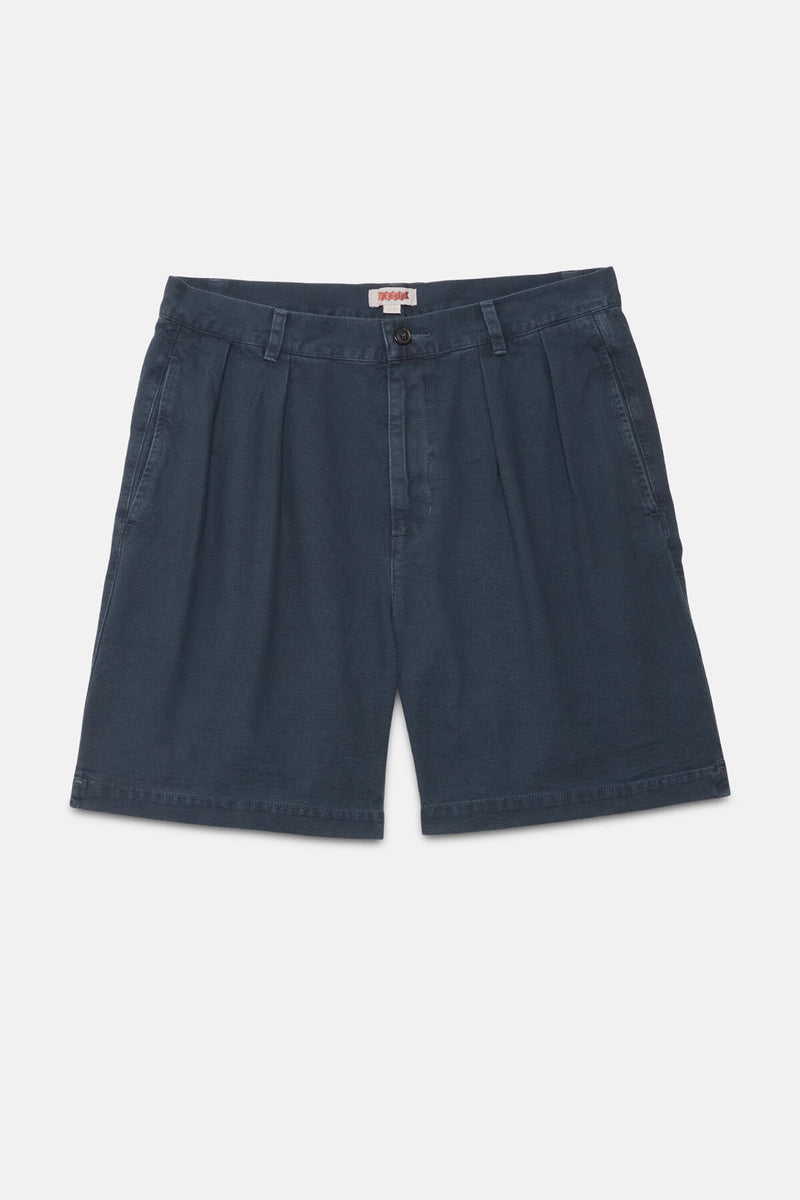 Shorts in tela tinti in capo