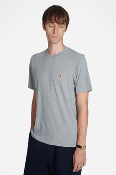 T-shirt con logo ricamato