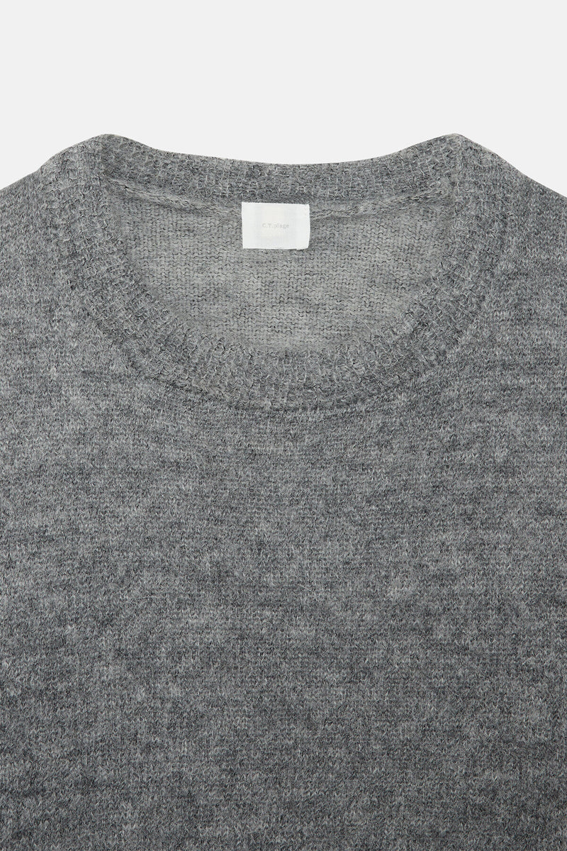 Long-sleeved crew-neck pullover