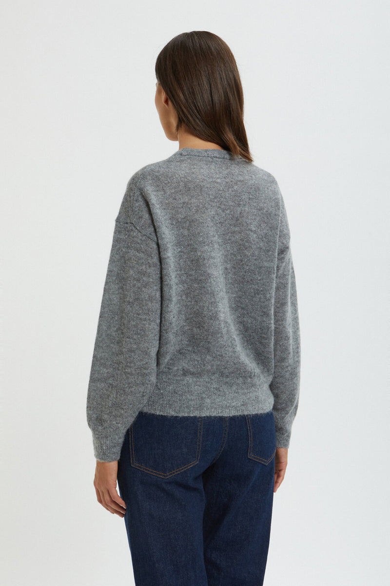 Long-sleeved crew-neck pullover