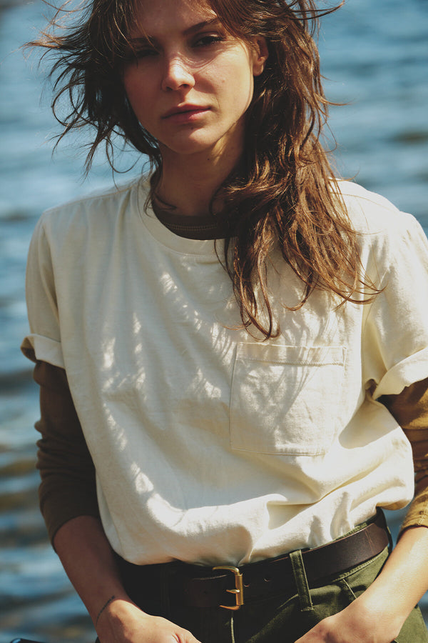 T-SHIRT CON TASCA A MANICA CORTA DA DONNA