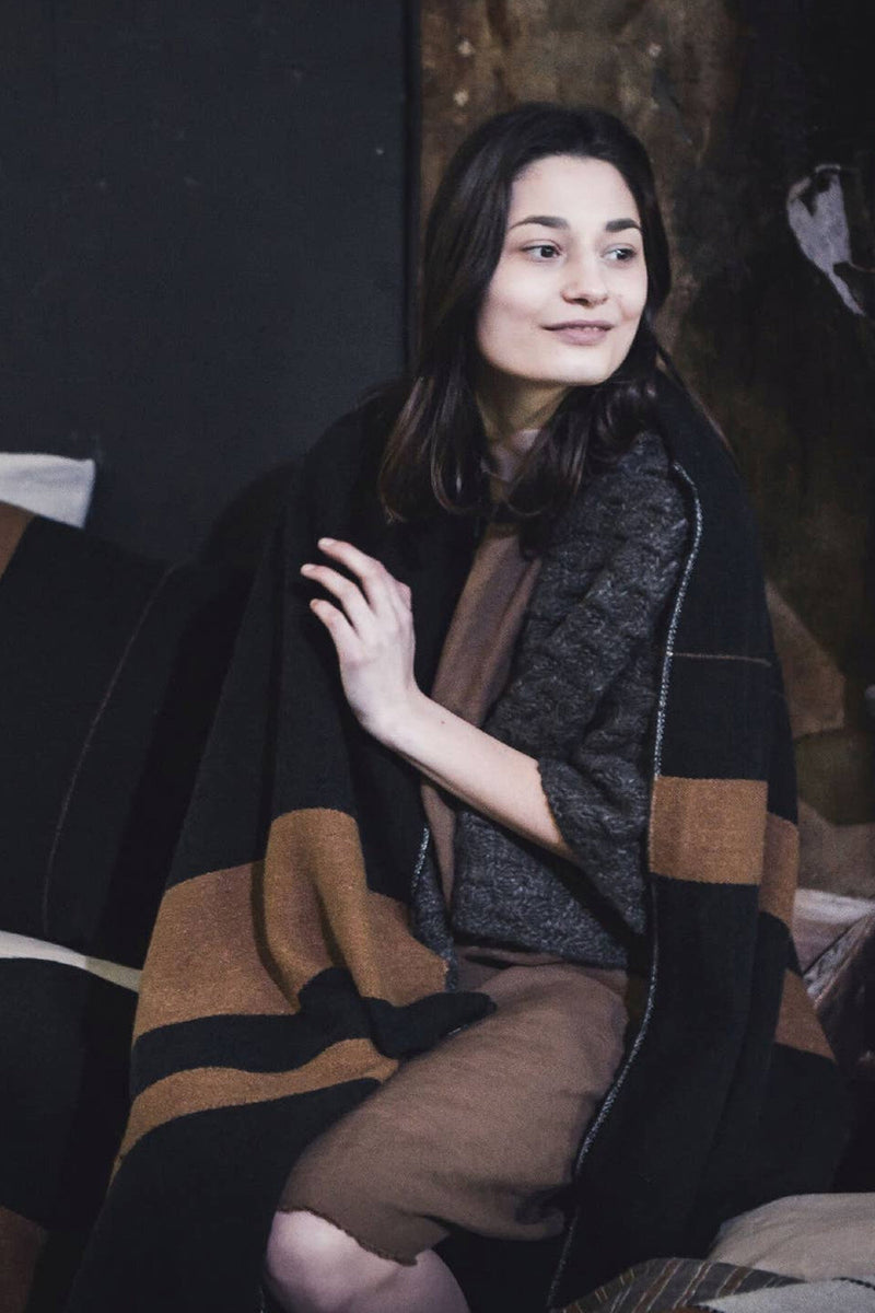 Coperta Oscar a righe nere