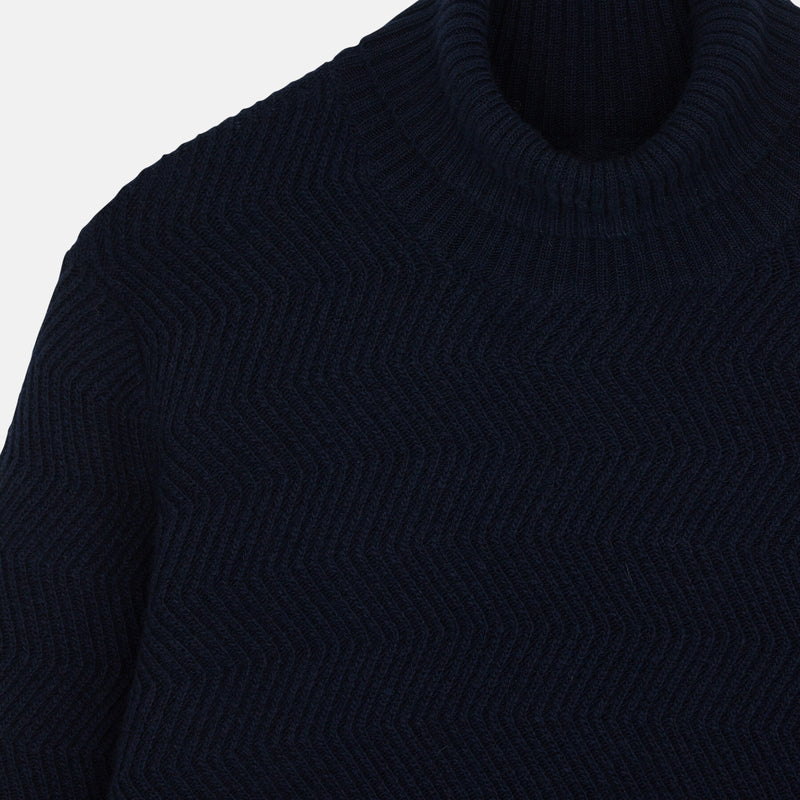 Pattern Turtle Neck